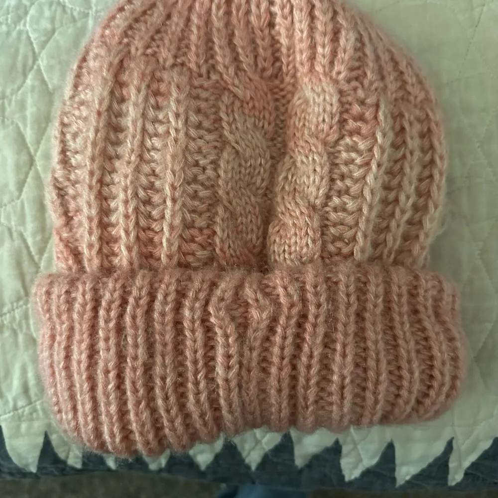 Burton Women’s Pretty Pink Winter Beanie - Picture 3 of 4